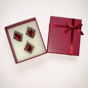 Vintage Gold Tone Pendant & Earring Set Garnet Filagree